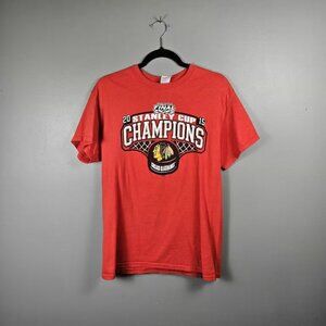 Chicago BlackHawks NHL Stanley Cup 2015 Champions Red Shirt Adult Size Medium